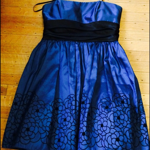 Navy Blue Strapless Dress