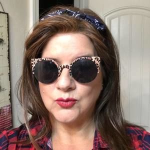 Meet your Posher, Tracy