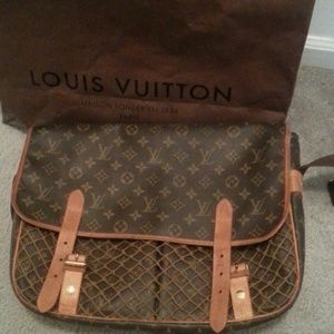 100% Authentic Louis Vuitton briefcase/laptop bag