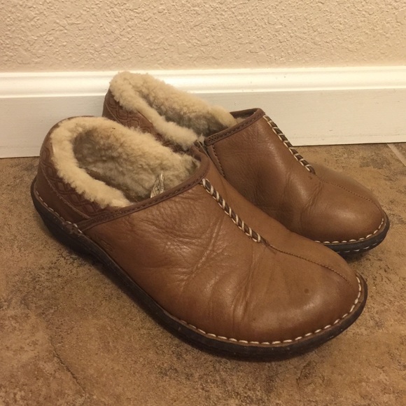 Slip On Uggs!