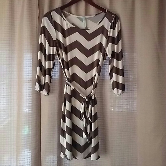 3/4 sleeve dress