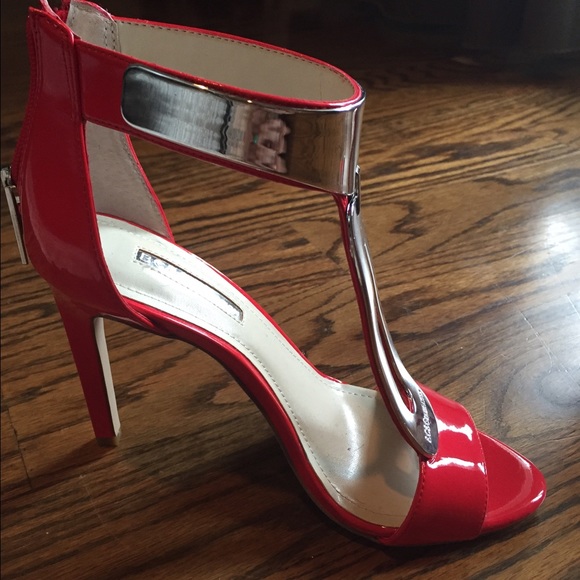 Hot patent leather red and silver heels - Picture 2 of 4