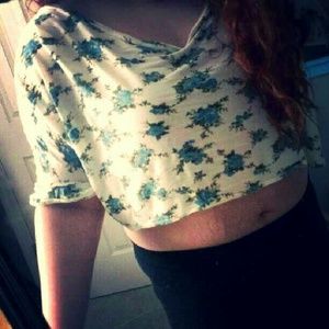 WetSeal Floral Crop Top