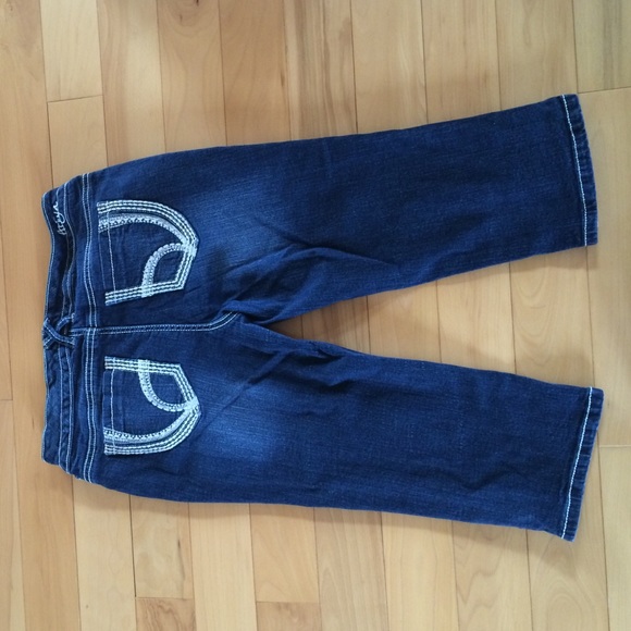 Blue jean capris - Picture 2 of 3