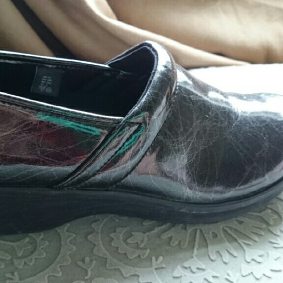 Nursing clogs soft step comfort