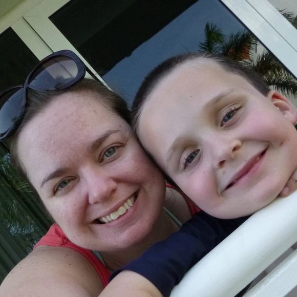 Meet your Posher, Jennifer - Picture 1 of 1