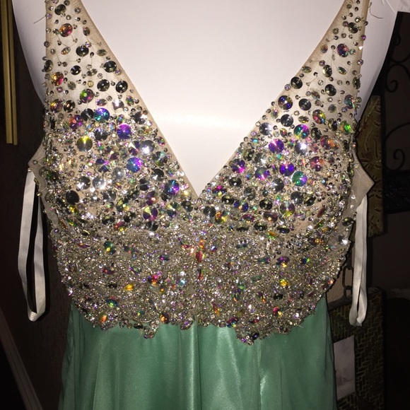 PROM DRESS! - Picture 2 of 3