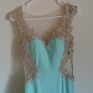 Gorgeous teal prom dress