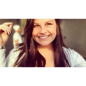 Meet your Posher, Catherine