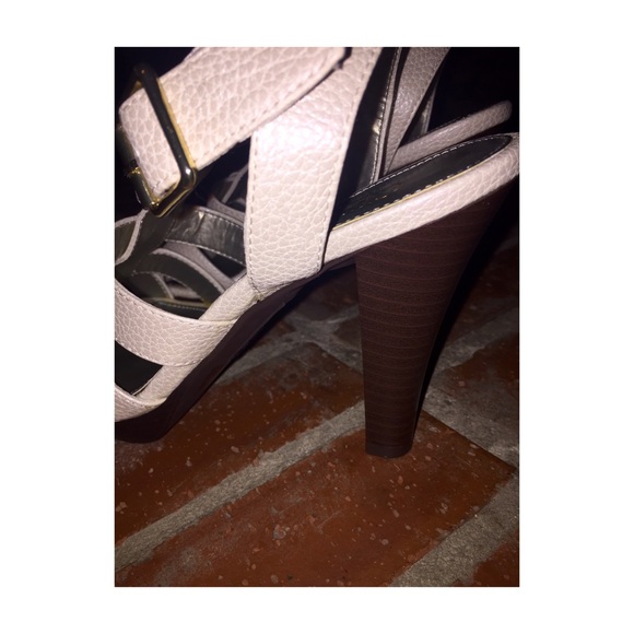 Never Worn Chaps White Strappy heels - Picture 3 of 3