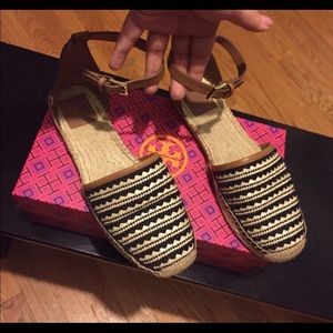 Tory burch size 8.5 mosaic straw espadrilles