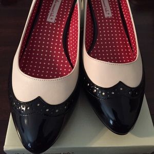 Bait Shoes - Ida Sz 10 - Black/White