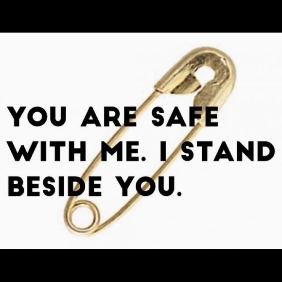 Meet your Posher, Angie! - Picture 4 of 4