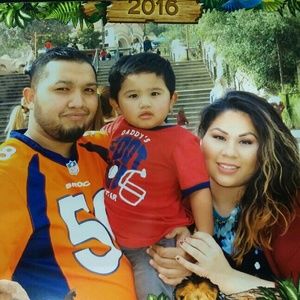 Meet your Posher, Carlos