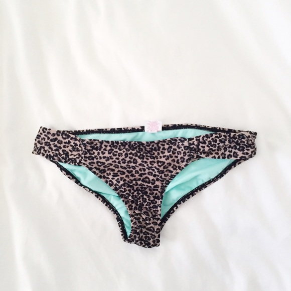 Xhilaration Other - Xhileration Leopard print bikini bottoms Xhilaration Other - Xhileration Leopard print bikini bottoms