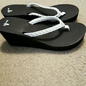 Sanuk Sandal's