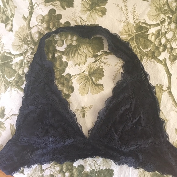 🚫SOLD🚫FREE PEOPLE BLACK LACE HALTER BRALETTE