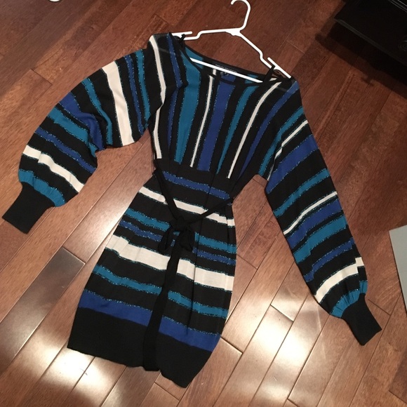 Beautiful French connections dress!