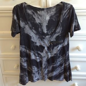 Black and grey print top.