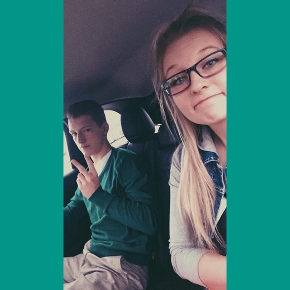 Meet your Posher, Mackenzie - Picture 1 of 1