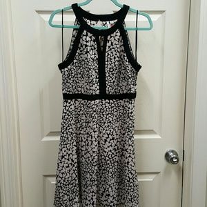 Elle heart pattern fit and flare dress