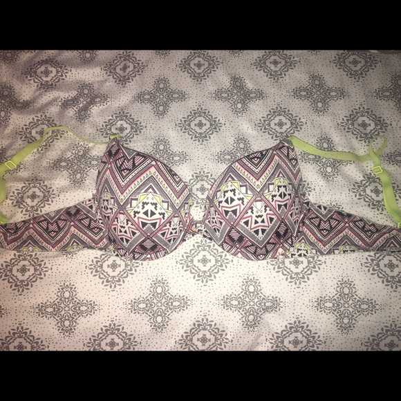 VS push-up bra