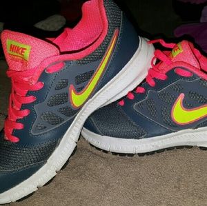 Nike Downshifter 6