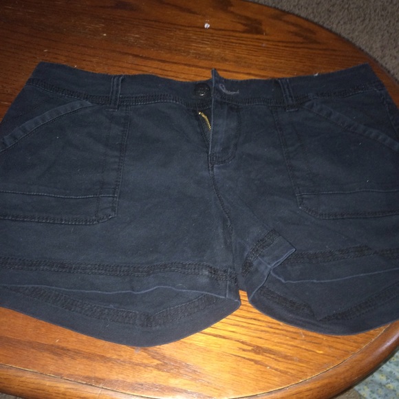 black jean shorts