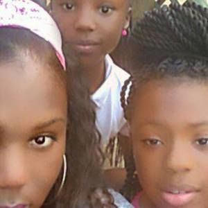 Meet your Posher, Trelisia