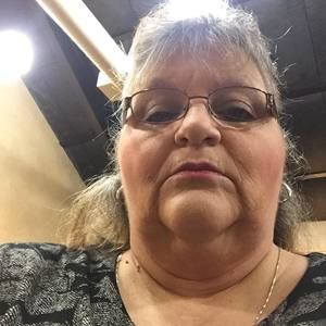 Meet your Posher, Claire