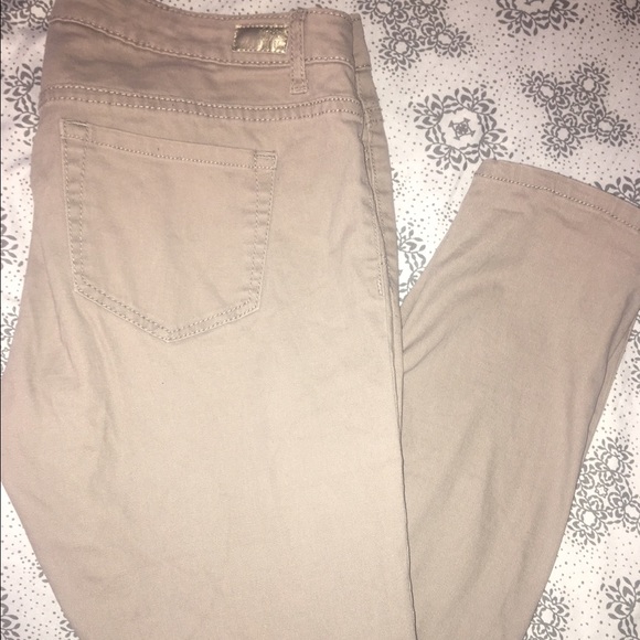 Aeropostale khaki jeggings!!