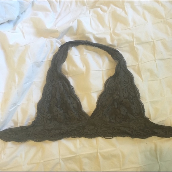 URBAN OUTFITTERS LACE HALTER BRALETTE