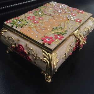 Jewelry box Final sale!