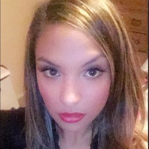 Meet your Posher, Loretta