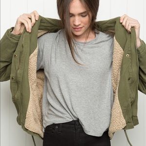 🙇🏻NEED GONE🙇🏻Brandy Melville Doris Jacket