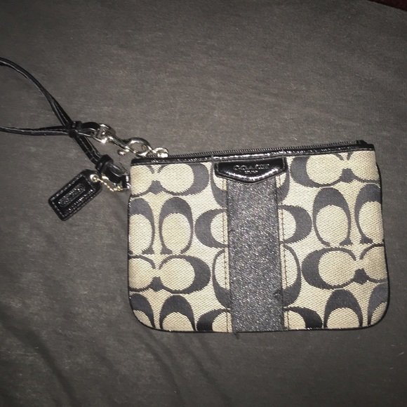AUTHENTIC Coach Wristlet