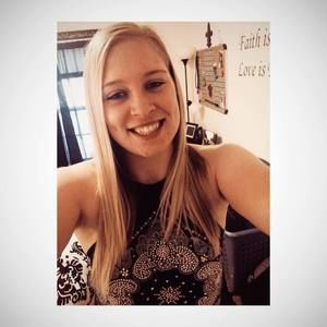 Meet your Posher, Lauren