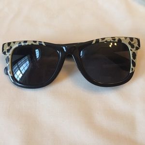 Betsy Johnson black sunglasses