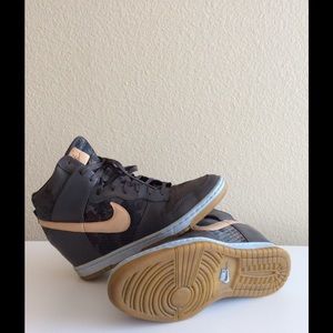 Nike Liberte' Dunk
