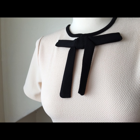 ModCloth Lovely in the Library Top. - Picture 3 of 4