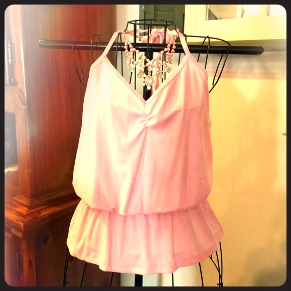 🎀Cute faux suede halter top🎀NWOT