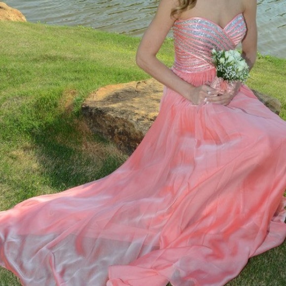 Prom dress