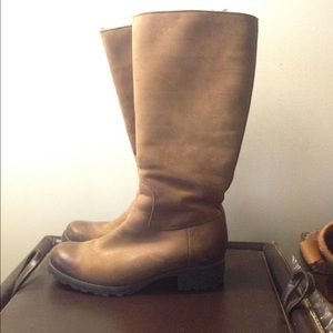 Ugg Australia Leather boots