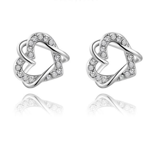 18K Platinum Exquisite Double Hearts Earrings