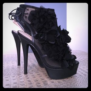 3D black floral/mesh heels