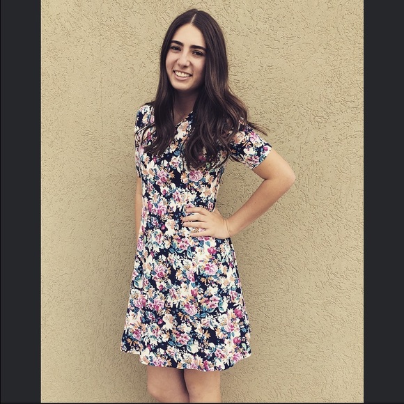 Meet your Posher, Jenny - Picture 1 of 1