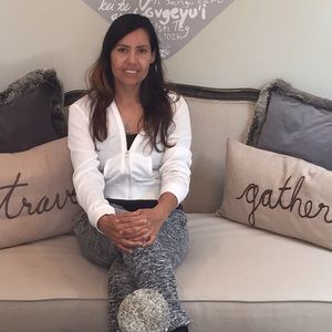 Meet your Posher, Claudia
