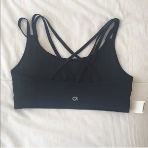 GapFit sports bra
