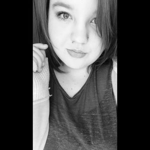 Meet your Posher, Alyssa