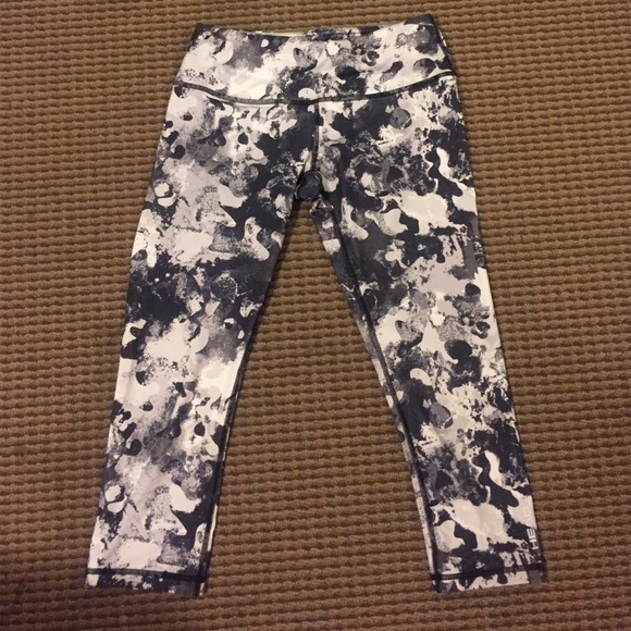 Cropped workout pants